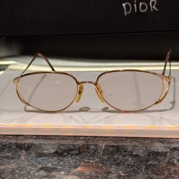 Dior Gold woman display picture 3